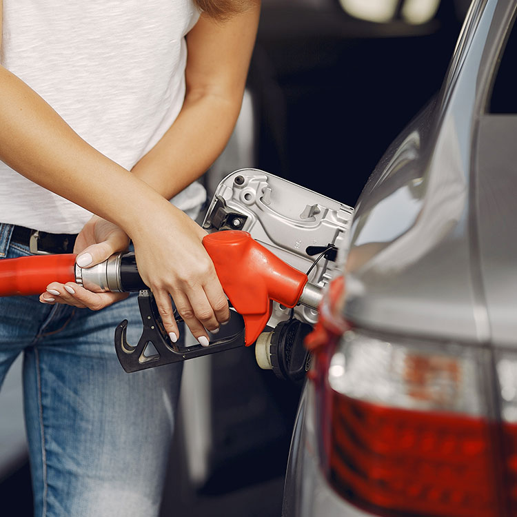 Aracınız Aşırı Yakıt mı Tüketiyor? | Araç Yakıtı Tasarruf Etme Yolları